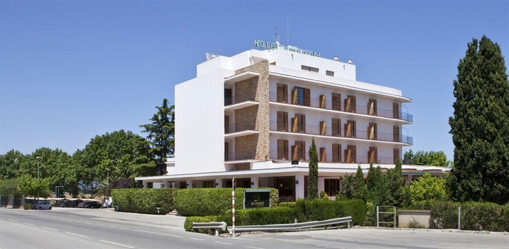 Hotel Emporda Figueres  Ngoại thất bức ảnh